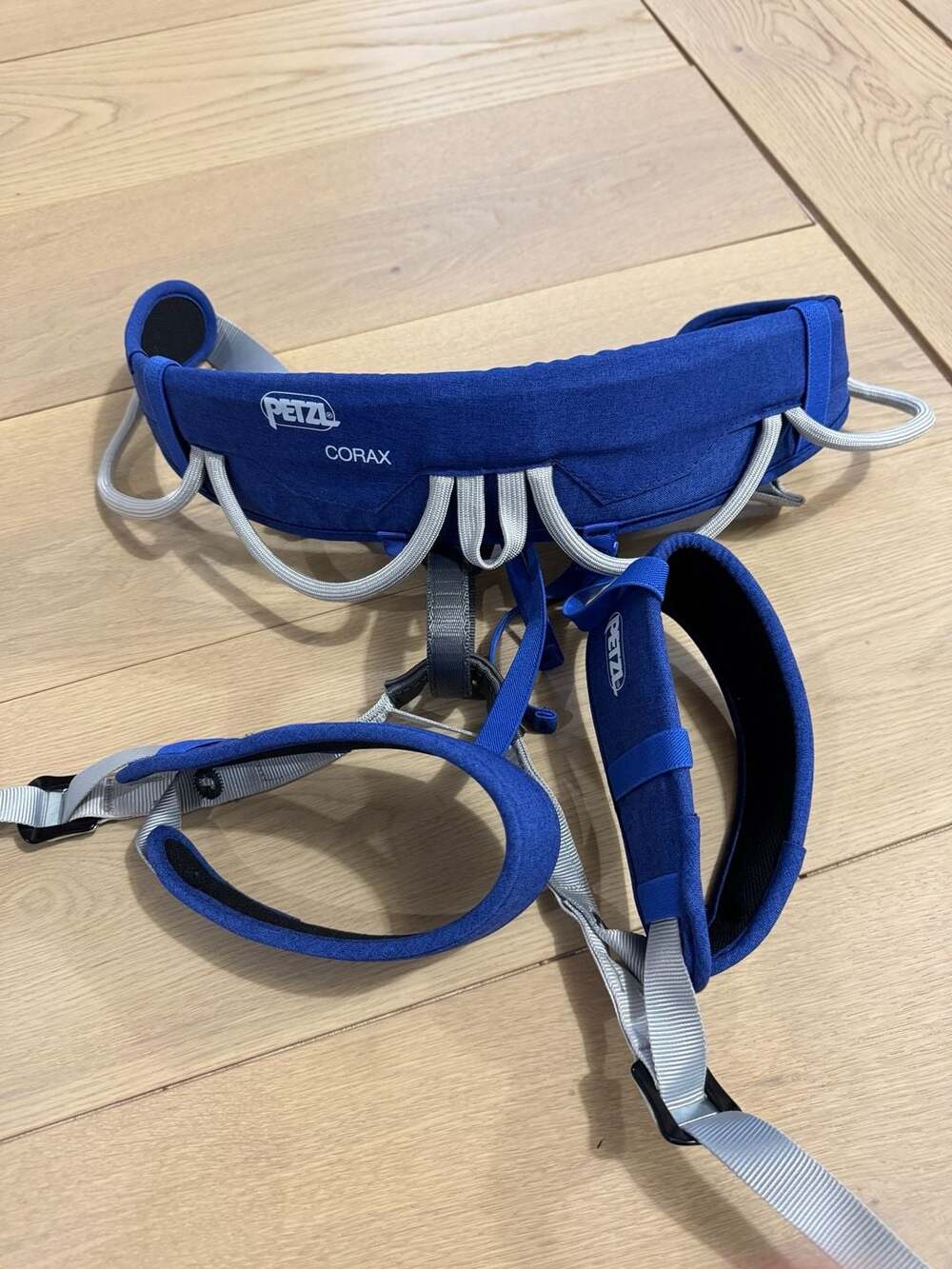 Petzl Corax All-Around Climbing Harness (Size 1) - Picture 3 of 6